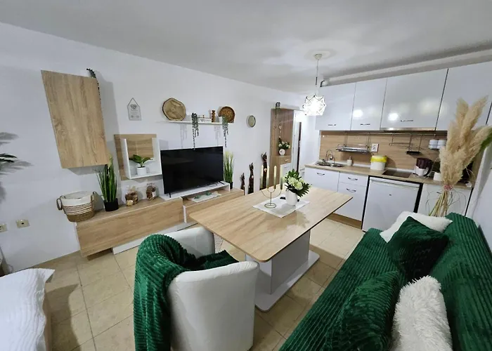 Apartment Tropical Chic For Two, Basement Escape By Flat Mаnager Rawda